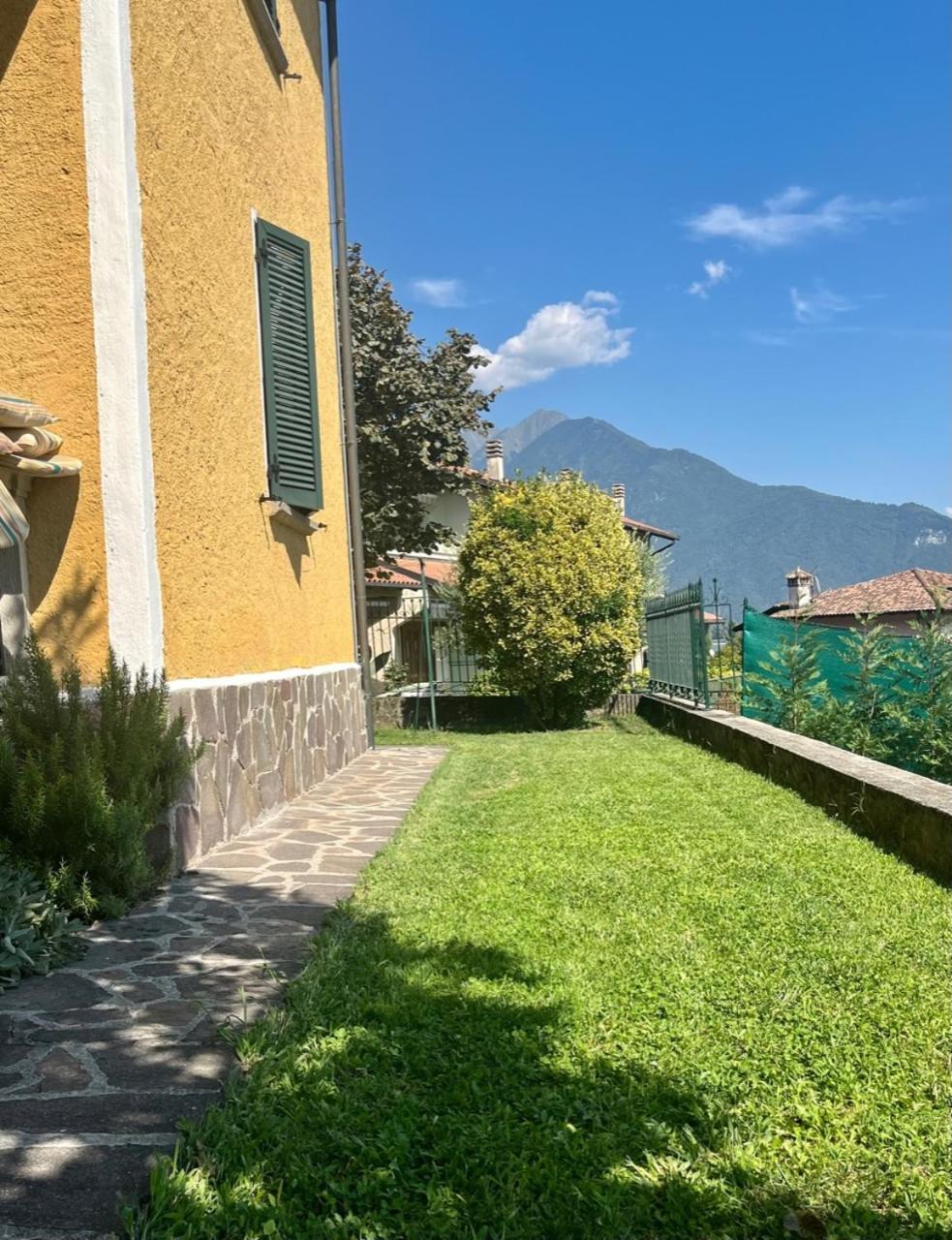 Casa Gialla Gera Lario Exterior photo